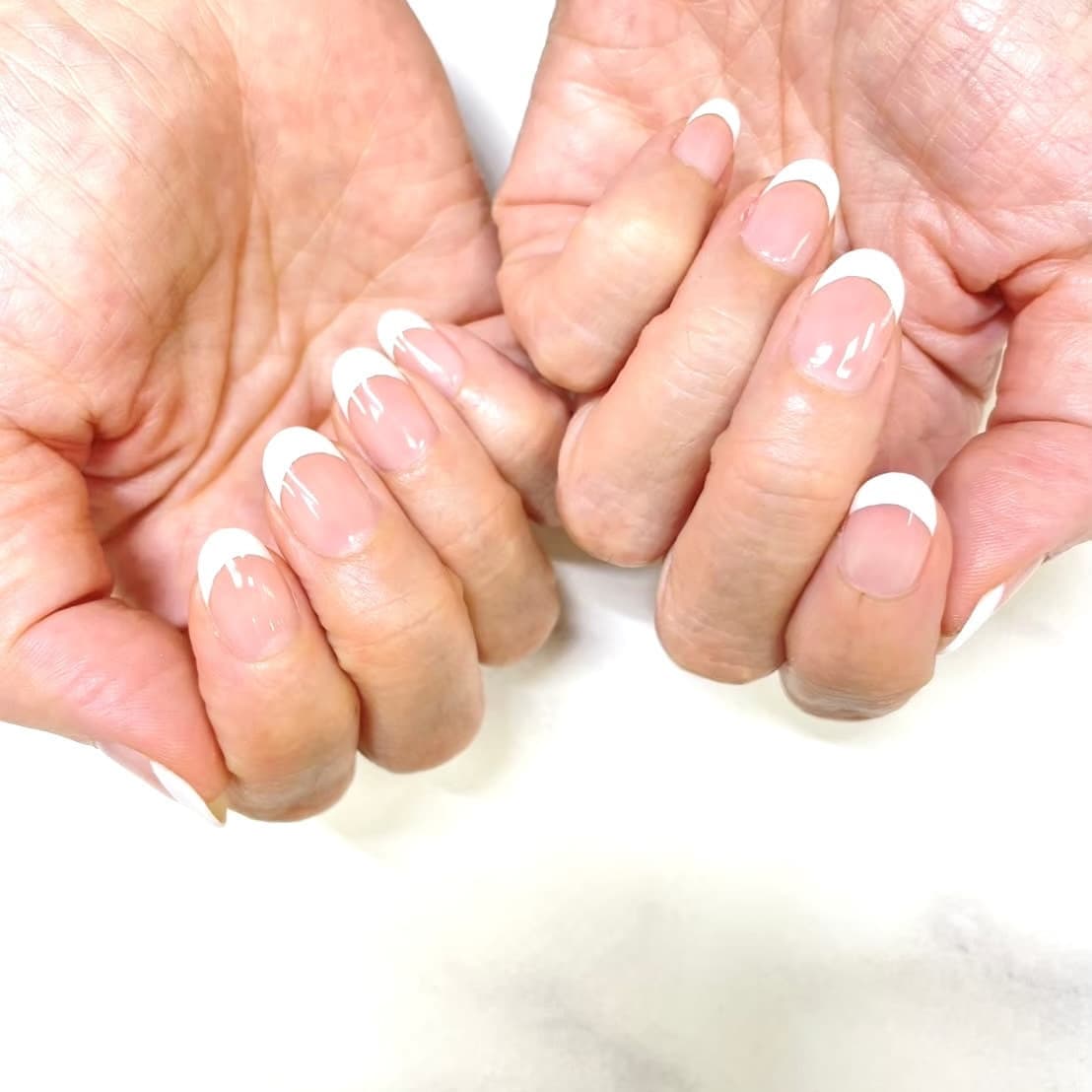 綾瀬のネイルサロンLEMONadeの施術