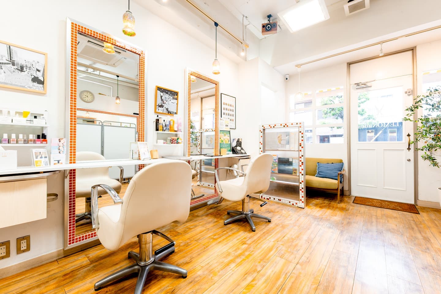 綾瀬の美容室レモネードの店内写真