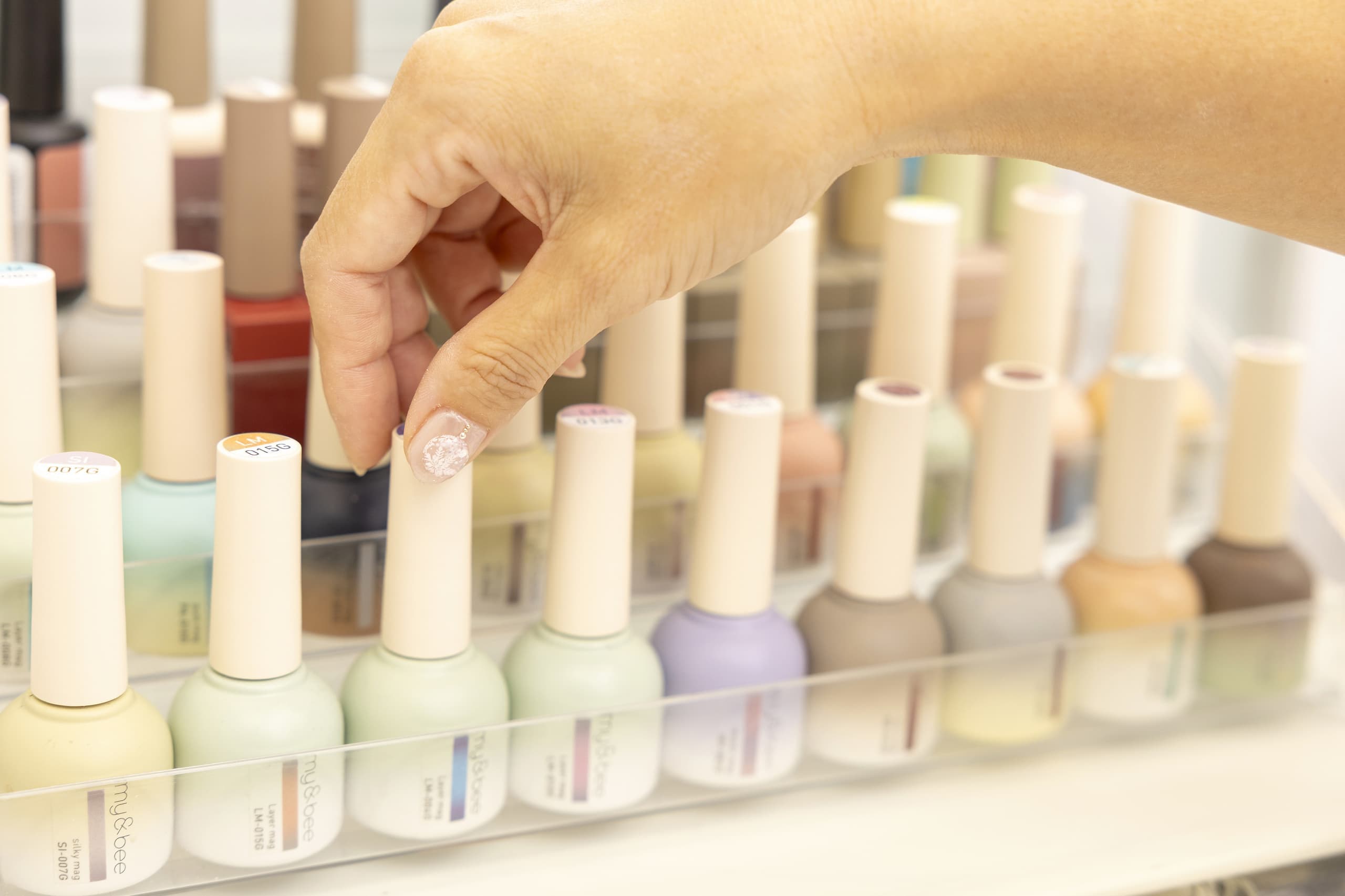 綾瀬の美容室LEMONadeのネイルブース